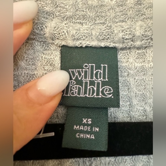 Wild fable grey oversized long sleeve t-shirt size XS - Picture 3 of 7